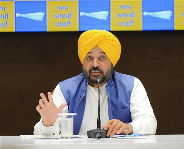 CM QUIPS OVER ONGOING SQUABBLE OF POWER IN AKALI DAL