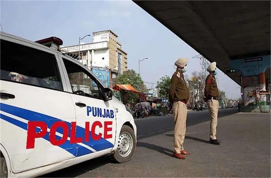 Suspicious Individuals Break Police Barricade in Punjab During High Alert